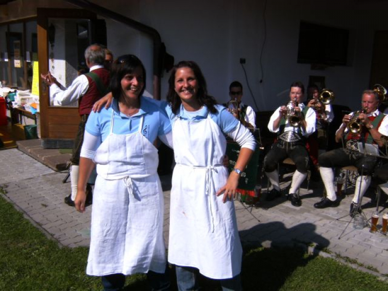 Frühschoppen nach Erntedankprozession 