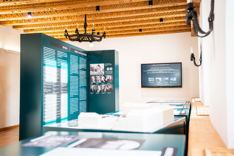 6_Ausstellung-Leokadia-Justman_@Christanell-1