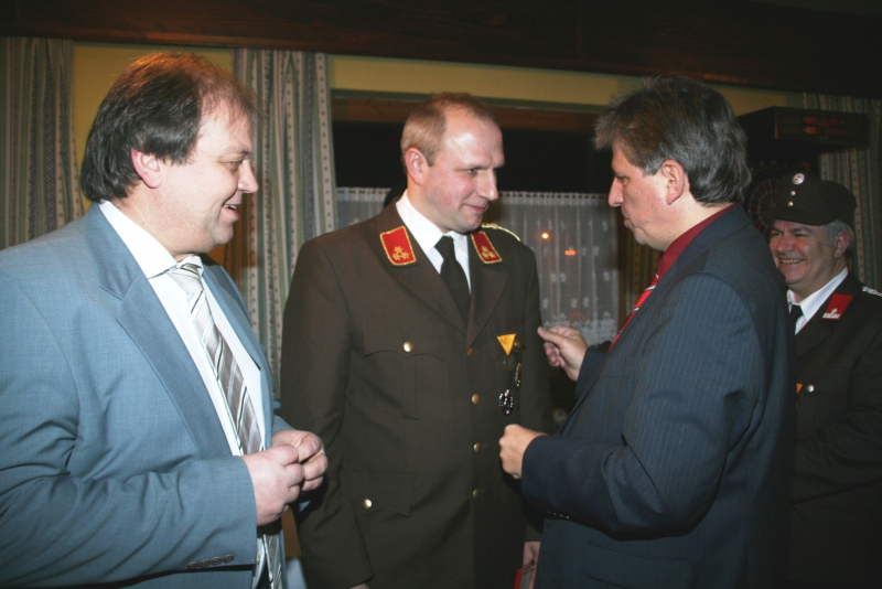 Bgm. Herbert Rieder, Kdt. Josef Poschinger, Bgm. Arno Abler Bgm. Herbert Rieder, Kdt. Josef Poschinger, Bgm. Arno Abler