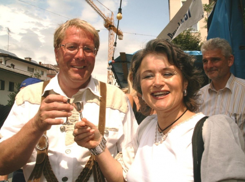 Stadtrad Micheal Pfeffer, NR-Abgeordnete Hedi Wechner