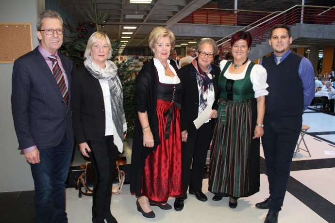 „Advent is a Leucht‘n, a Liacht in der Nacht“