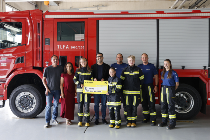 Aus „Fest der Nationen“ wird „ALLERWELTsFEST Wörgl“: 1.000 Euro Spende für die Jungfeuerwehr