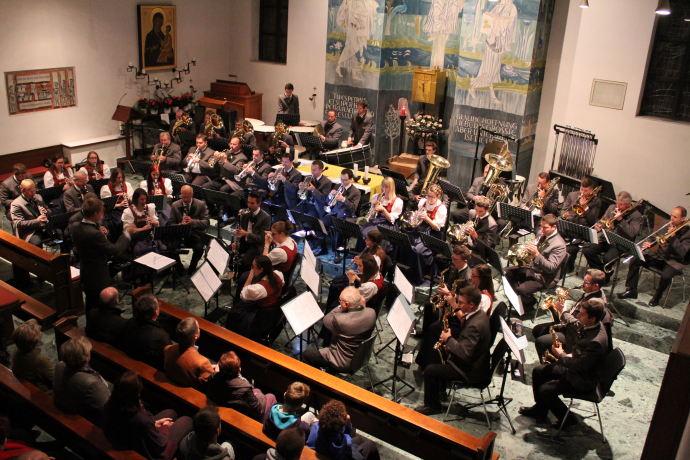 BMK Bruckhäusl begeisterte beim Herbstkonzert mit sinfonischer Blasmusik