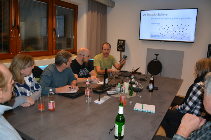 Der CryptoCircle des Unterguggenberger Institutes startet am 25.9.2024 mit dem Thema RAW-Tokens in die Herbstsaison. Der CryptoCircle des Unterguggenberger Institutes startet am 25.9.2024 mit dem Thema RAW-Tokens in die Herbstsaison.