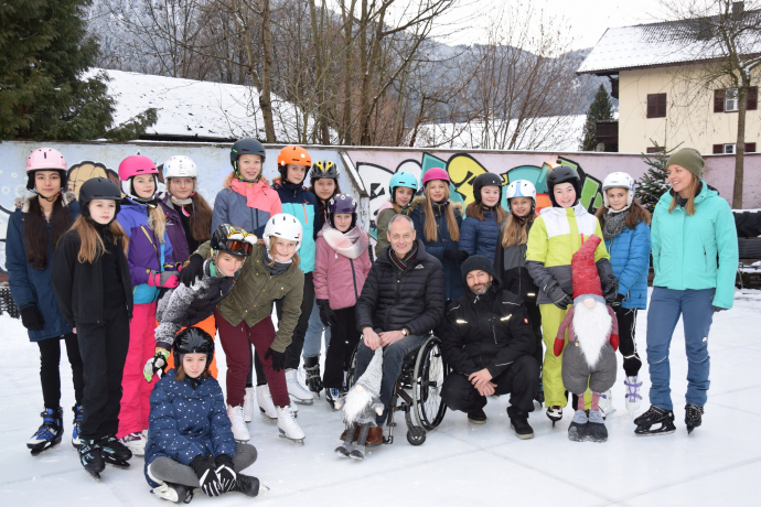 Eislaufplatz ist Gaudi pur Eislaufplatz ist Gaudi pur