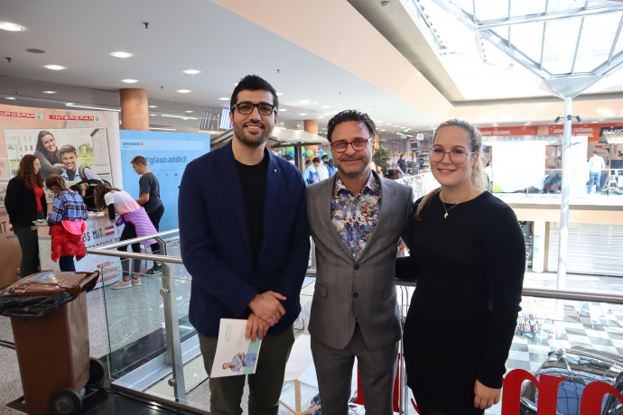 Vbgm. Kaya Kayahan, Wirtschaftsreferent Deutsch Andreas, Sachbearbeiterin Hauser Michelle Vbgm. Kaya Kayahan, Wirtschaftsreferent Deutsch Andreas, Sachbearbeiterin Hauser Michelle