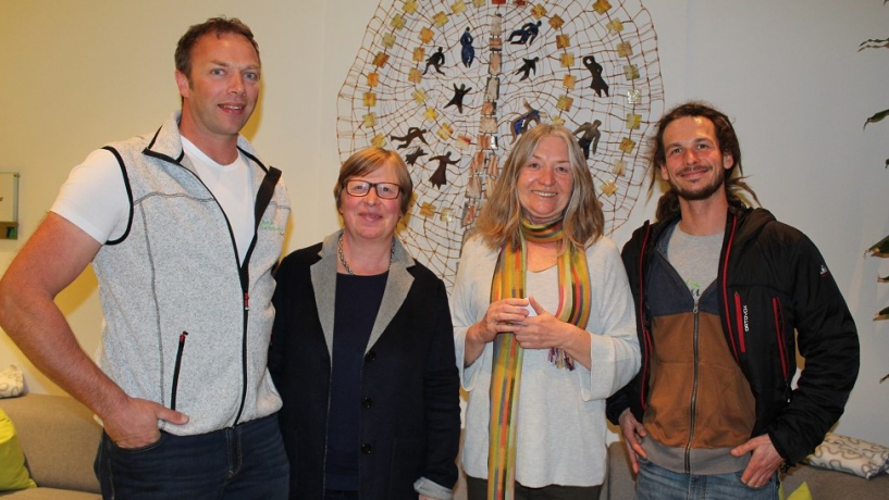 Die Referenten beim Freigarten-Infoabend v.l. Franz Feiersinger, Mag.a Margarethe Holzer, Jutta Seethaler und Philipp Larch. Die Referenten beim Freigarten-Infoabend v.l. Franz Feiersinger, Mag.a Margarethe Holzer, Jutta Seethaler und Philipp Larch.