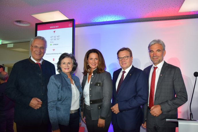 Grenzenlose Notfall App in Wörgl vorgestellt