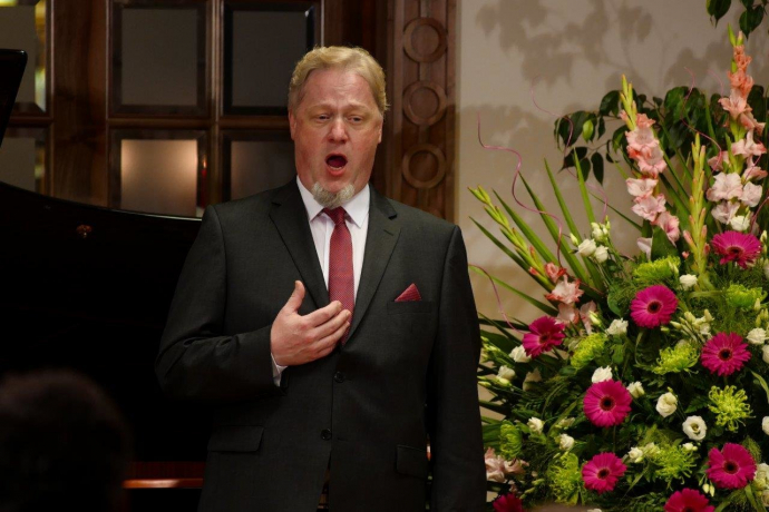 Hanser präsentiert seine Meisterklasse „Professionals“