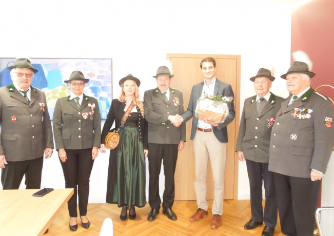 Kameradschaft gratulierte neuem Wörgler Stadtoberhaupt Kameradschaft gratulierte neuem Wörgler Stadtoberhaupt