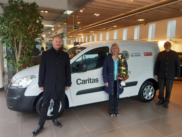 Lions und Vinzenzverein spenden für Lieferauto Lions und Vinzenzverein spenden für Lieferauto