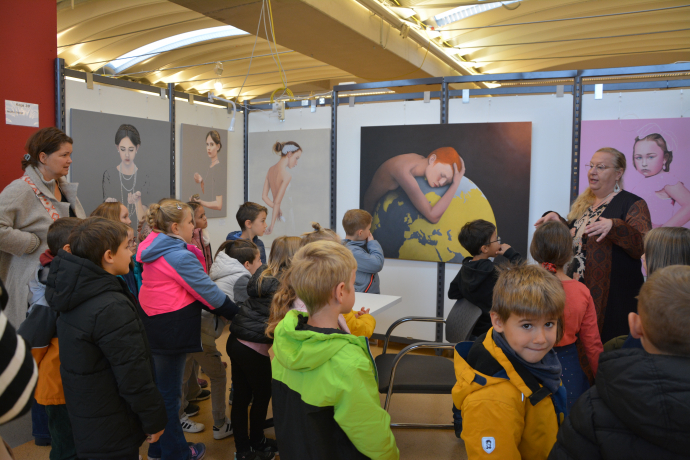 Publikumsansturm bei spannender Kunstmesse Publikumsansturm bei spannender Kunstmesse