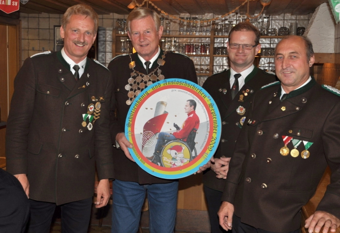 Sappl Kurt, Schützenkönig Rampl Hermann, Fischer Helmut, OSCHM Bauhofer Alfred