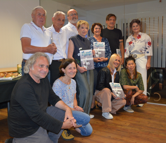 Bei der rbms3 Präsentation – v.l. Dr. Günther Moschig, Peter Silberberger, Herta Reider, Adi Haaser, Irene Turin, Christian Bidner, Ingrid Spitzenstaetter, Anabell Scheffold, Helmuth A. Häusler, Ina Hsu und Hedi Wechner Bei der rbms3 Präsentation – v.l. Dr. Günther Moschig, Peter Silberberger, Herta Reider, Adi Haaser, Irene Turin, Christian Bidner, Ingrid Spitzenstaetter, Anabell Scheffold, Helmuth A. Häusler, Ina Hsu und Hedi Wechner