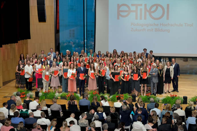 Rund 90 neue Lehrpersonen graduiert Rund 90 neue Lehrpersonen graduiert