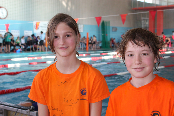 Paula Handle und Dominic Stampfl - die zwei schnellsten Brustschwimmer Tirols des Jahrgangs 1999 Paula Handle und Dominic Stampfl - die zwei schnellsten Brustschwimmer Tirols des Jahrgangs 1999