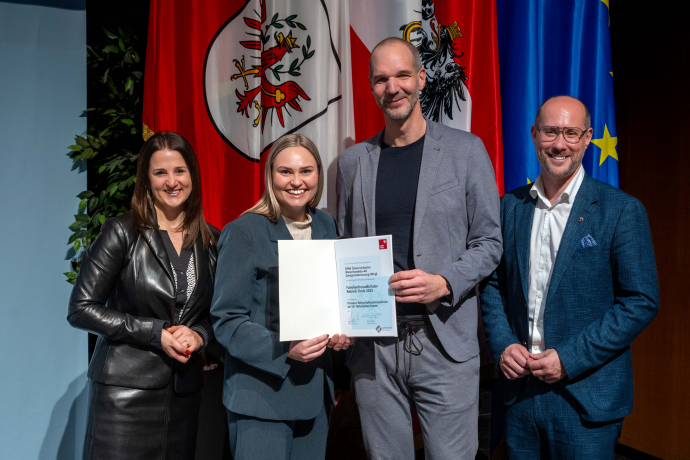 SPAR erhält das Prädikat „Familienfreundlichster Betrieb“ SPAR erhält das Prädikat „Familienfreundlichster Betrieb“