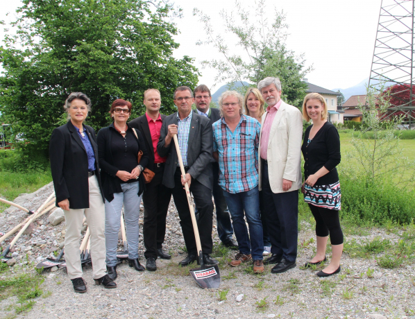 Bgmin. Hedi Wechner, VBgmin. Evelin Treichl, GR Johannes Puchleitner, LA Alois Margreiter, VBgm. Dr. Andreas Taxacher, GR Manfred Mohn, GR Elke Bgmin. Hedi Wechner, VBgmin. Evelin Treichl, GR Johannes Puchleitner, LA Alois Margreiter, VBgm. Dr. Andreas Taxacher, GR Manfred Mohn, GR Elke