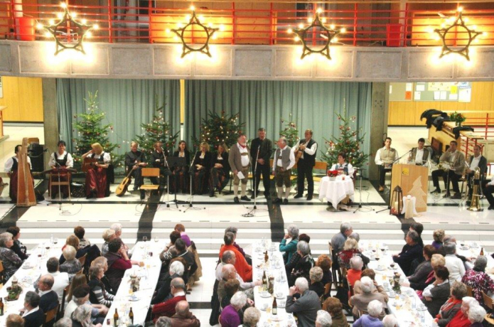 Stadtgemeinde lädt zur Seniorenweihnachtsfeier