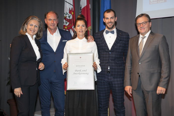 Visuelle Kommunikation Kinigadner wurde zum Tiroler Traditionsbetrieb ernannt Visuelle Kommunikation Kinigadner wurde zum Tiroler Traditionsbetrieb ernannt