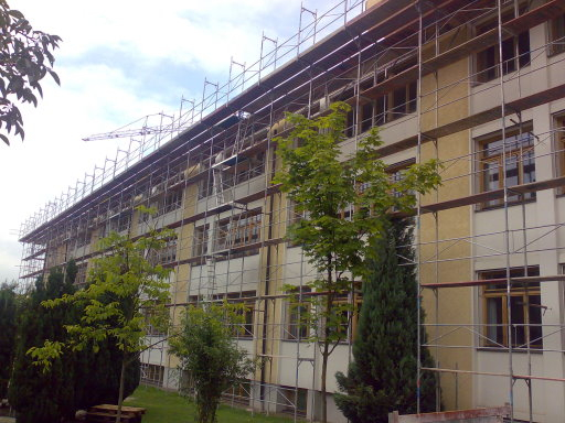 Durch die Erweiterung der Volksschule wurde der steigenden Kinderzahl in Wörgl Rechnung getragen Durch die Erweiterung der Volksschule wurde der steigenden Kinderzahl in Wörgl Rechnung getragen