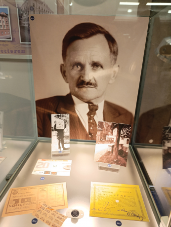 Wörgler Freigeld in Geldgeschichte-Ausstellung der OeNB West Wörgler Freigeld in Geldgeschichte-Ausstellung der OeNB West