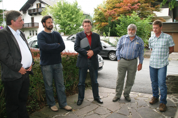 Foto, Mehrere Angerberger Gemeinderäte, vorab Bgm.  Walter Osl (2. v. li.) besuchten das IGZ-Wörgl  