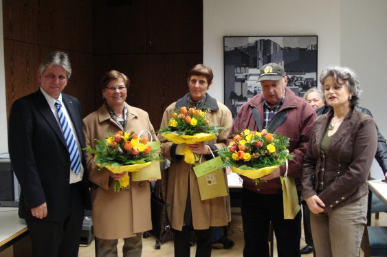 Bgm. Abler, Fr. Koller in Vertretung von Fr. Windisch, Fr. Friedl, Hr. Brugger, Vbgm. Wechner