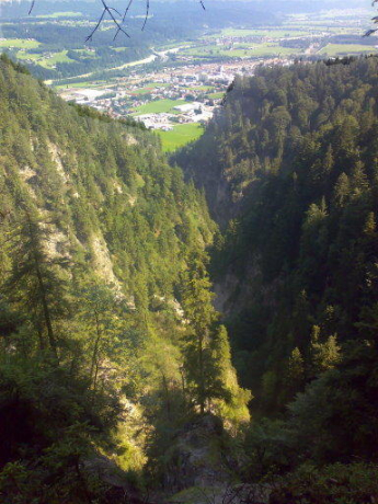 Blick nach Wörgl aus der Aubachschlucht Blick nach Wörgl aus der Aubachschlucht
