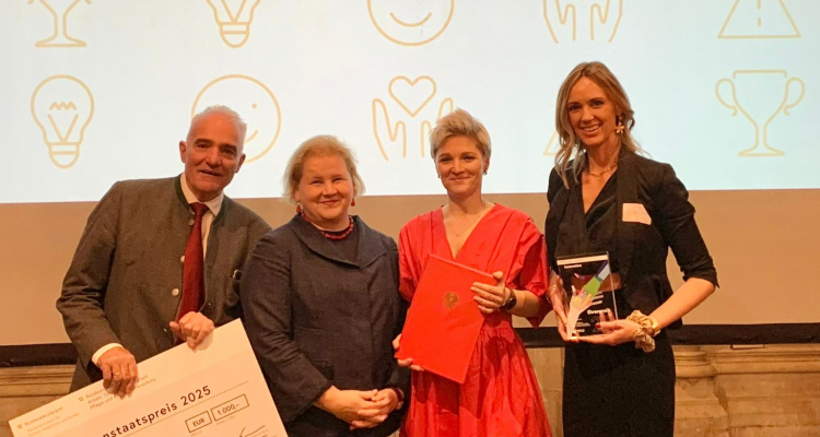 Auszeichnung Österreichischer Freiwilligenstaatspreis Auszeichnung Österreichischer Freiwilligenstaatspreis