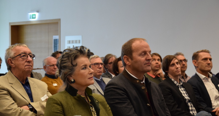 Erfolgreicher Projektabschluss "Wie heizt Tirol 2050?" Erfolgreicher Projektabschluss "Wie heizt Tirol 2050?"