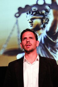 Lehrer in Gewissenskonflikt: packend dargestellt von Stefan Peschta