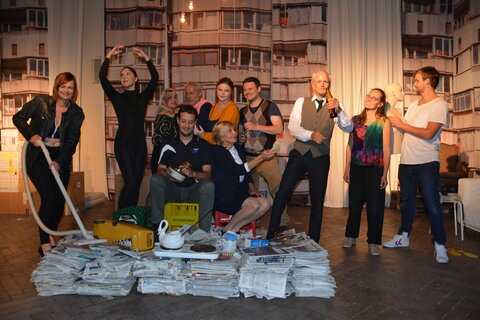 Gaststubenbühne Wörgl spielt „Schrottengel“