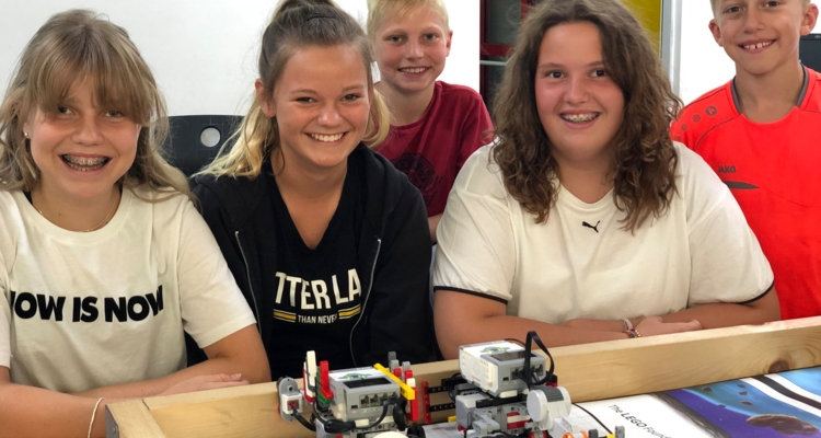 i.ku-Coding4Kids Sommercamps begeisterten junge ProgrammiererInnen i.ku-Coding4Kids Sommercamps begeisterten junge ProgrammiererInnen