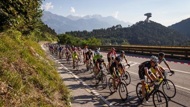 Mittendrin statt nur dabei Streckenposten für die UCI Straßenrad WM 2018 gesucht Mittendrin statt nur dabei Streckenposten für die UCI Straßenrad WM 2018 gesucht
