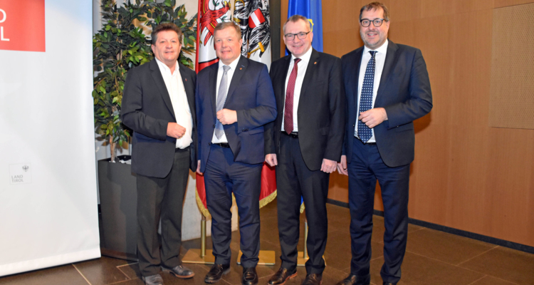 Pflege: Nachtdienstzulage wird bezahlt und Optionsberatung verlängert Pflege: Nachtdienstzulage wird bezahlt und Optionsberatung verlängert