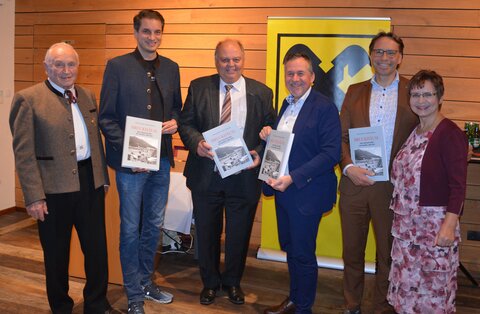 Präsentation Bruckhäusler Dorfbuch