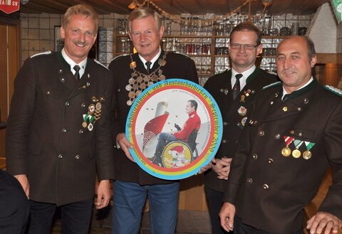 Sappl Kurt, Schützenkönig Rampl Hermann, Fischer Helmut, OSCHM Bauhofer Alfred