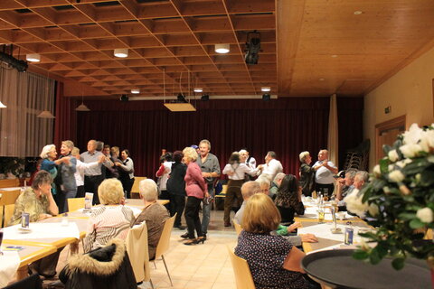 Tanztee trotz Schneefalls