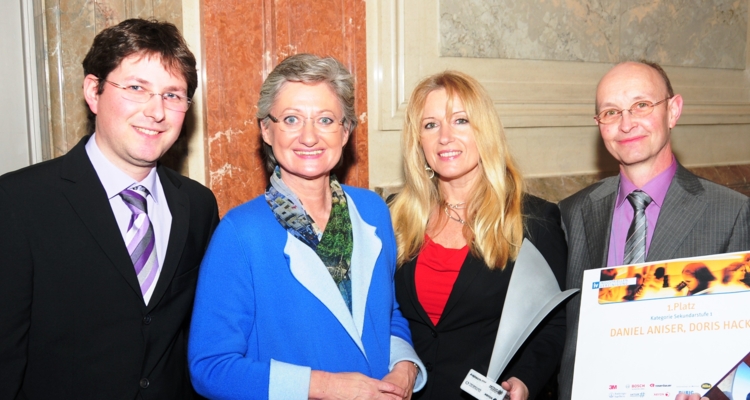 Daniel Aniser, Bildungsministerin Claudia Schmied, Doris Hackl, Hubert Kronberger Daniel Aniser, Bildungsministerin Claudia Schmied, Doris Hackl, Hubert Kronberger