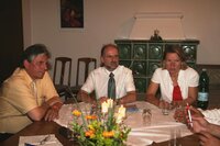 Bgm. Arno Abler, Pfarrer Theo Mairhofer, Brigitte Schnellrieder