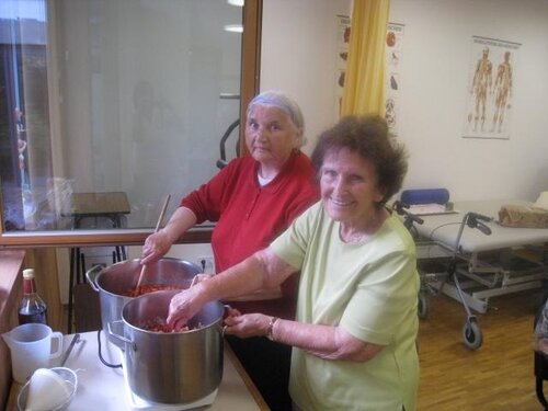 Frau Todeschini und Fr. Perlinger