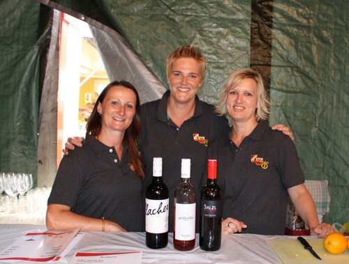 Die Mädels der Weinbar