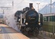 Die Dampflok 38.1301 - der Star der Fahrzeugausstellung, am Bahnsteig 11 in Wörgl Hbf